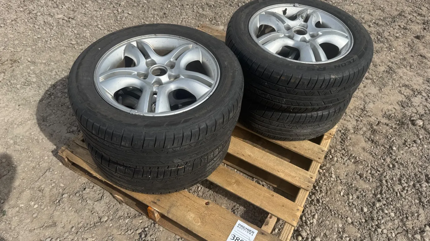 (4) Cooper 205/55R16 Tires