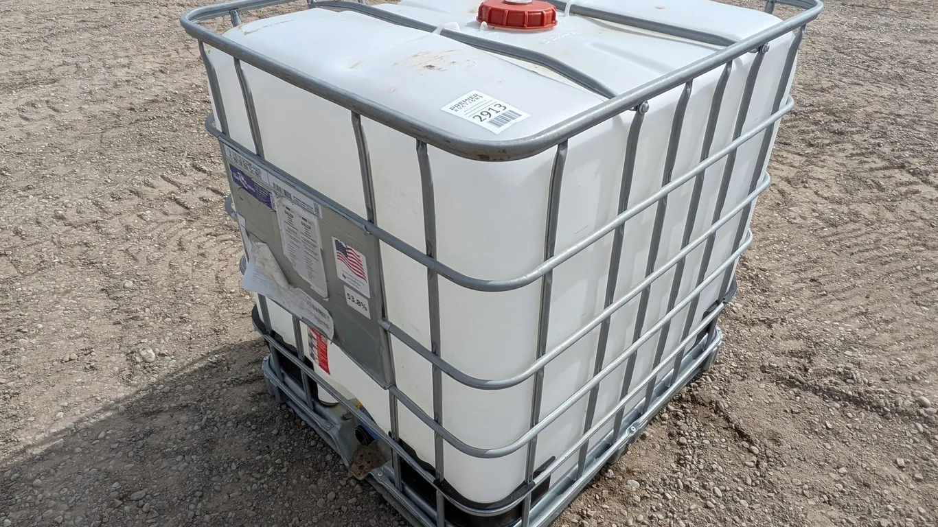 1000L Plastic Tank w/ Metal Cage