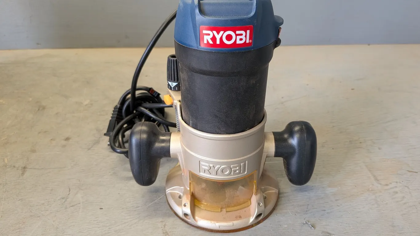 Ryobi R163 Corded Router