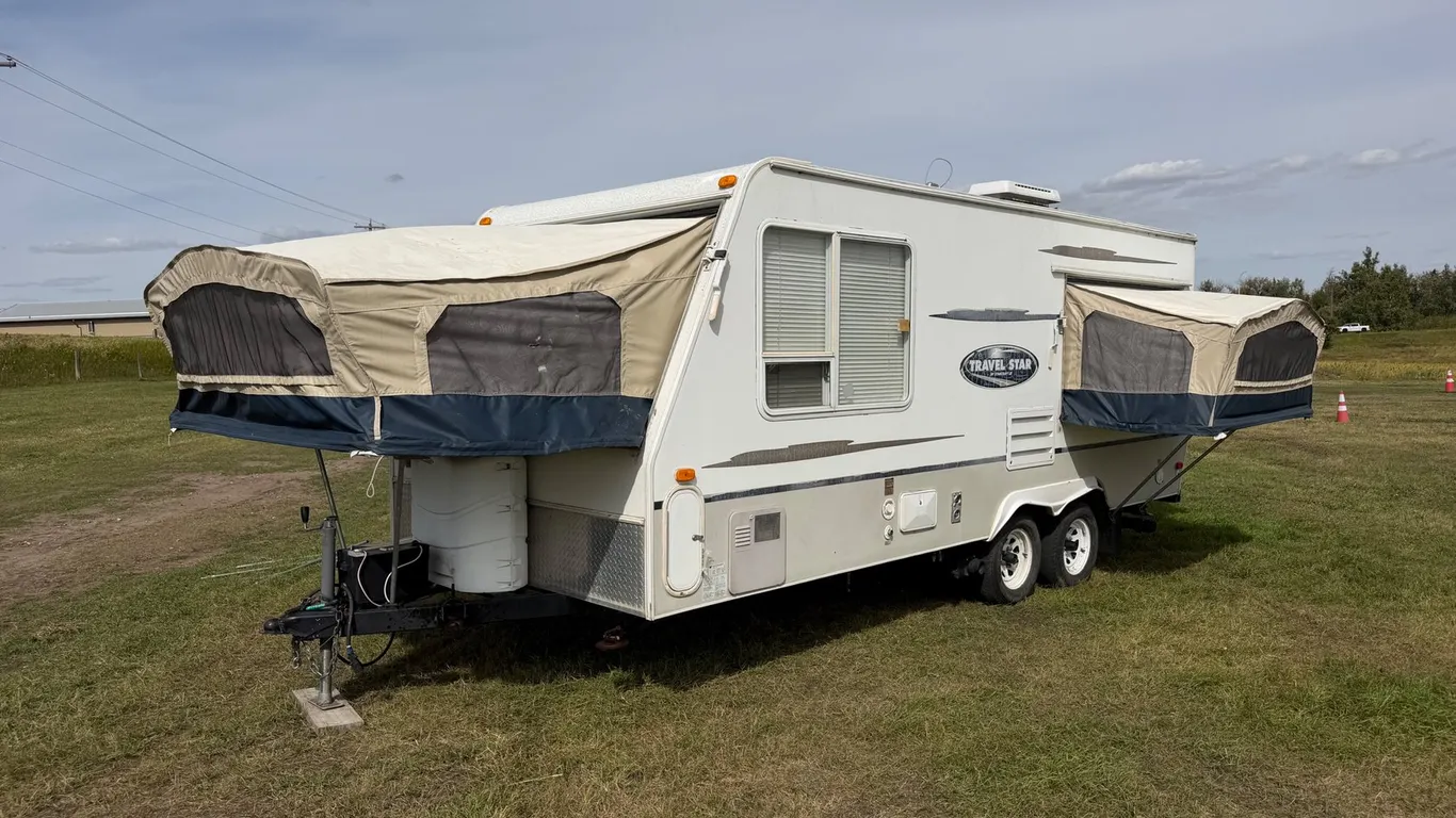 2006 Starcraft 215B 22' Hybrid T/A Travel Trailer