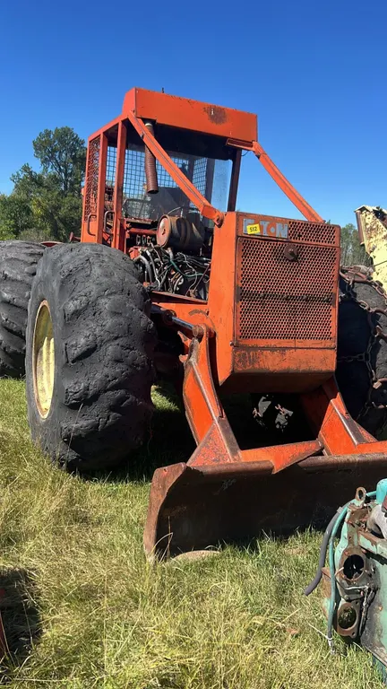 OFFSITE - Early 80s Timber jack parts machine