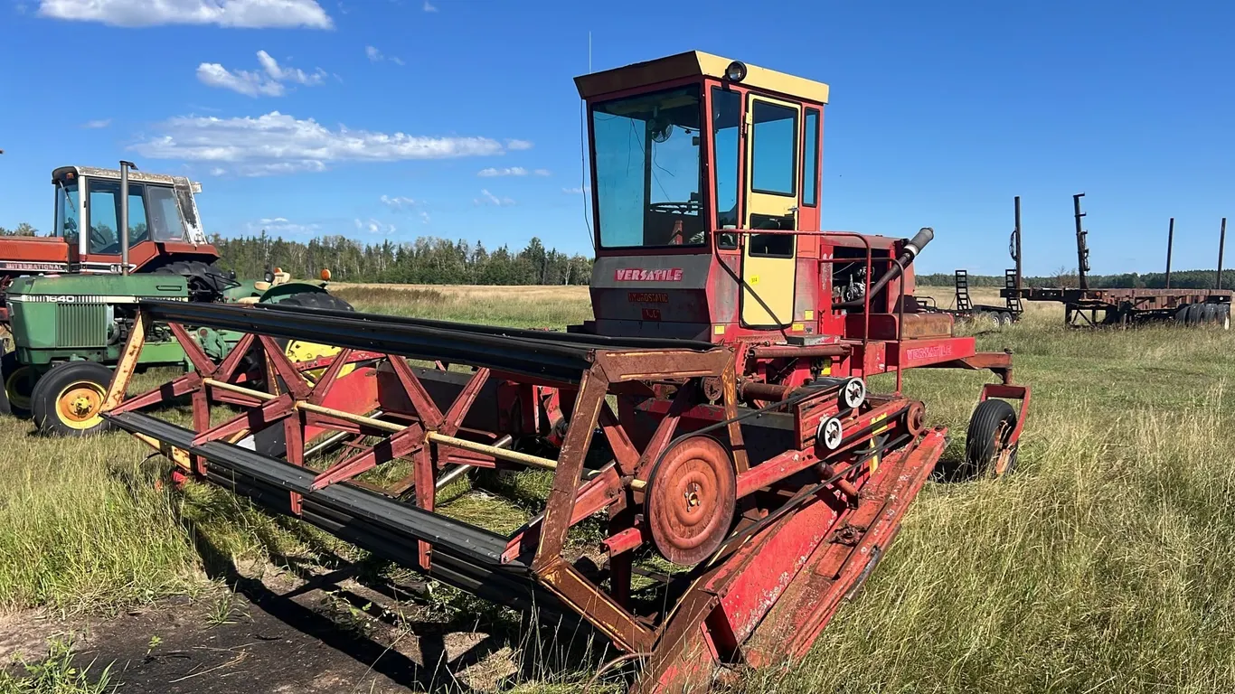 OFFSITE - Versatile 400 swather With 16’ reel