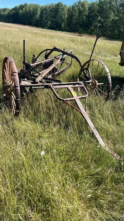 OFFSITE - Antique hay rake