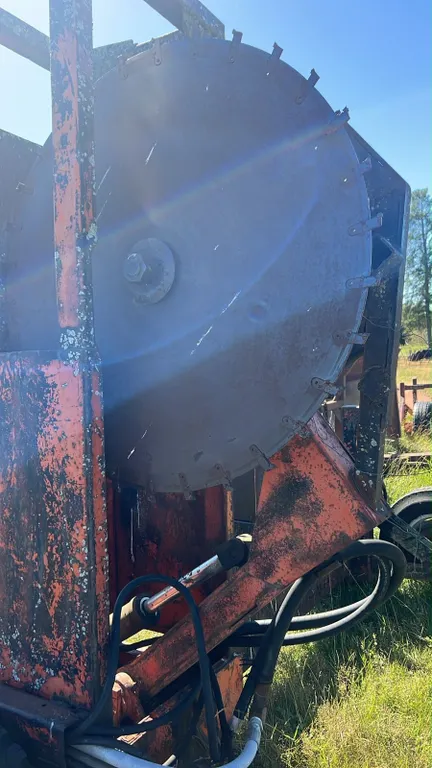 OFFSITE - Logging Buzz box (slasher) With 50” blade