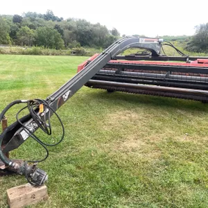 Hesston 1160 Hydroswing Haybine