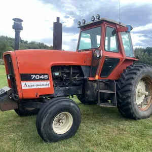 Allis Chalmers 7045 Tractor