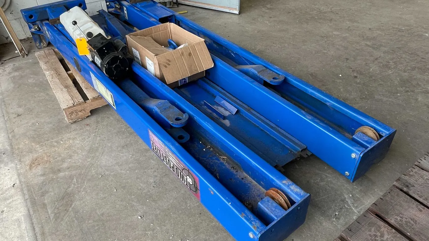 (2) Post Vehicle Lift