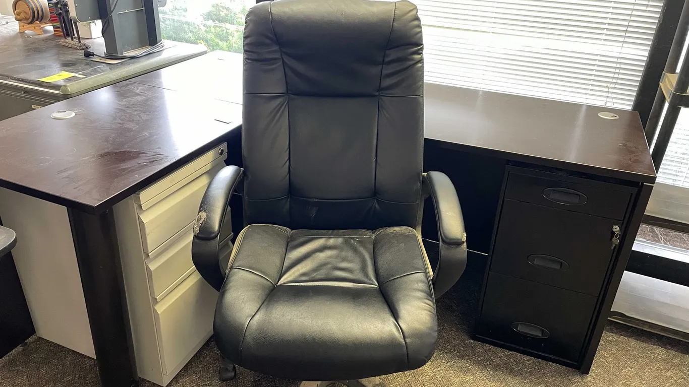 L Shape Desk and Chair