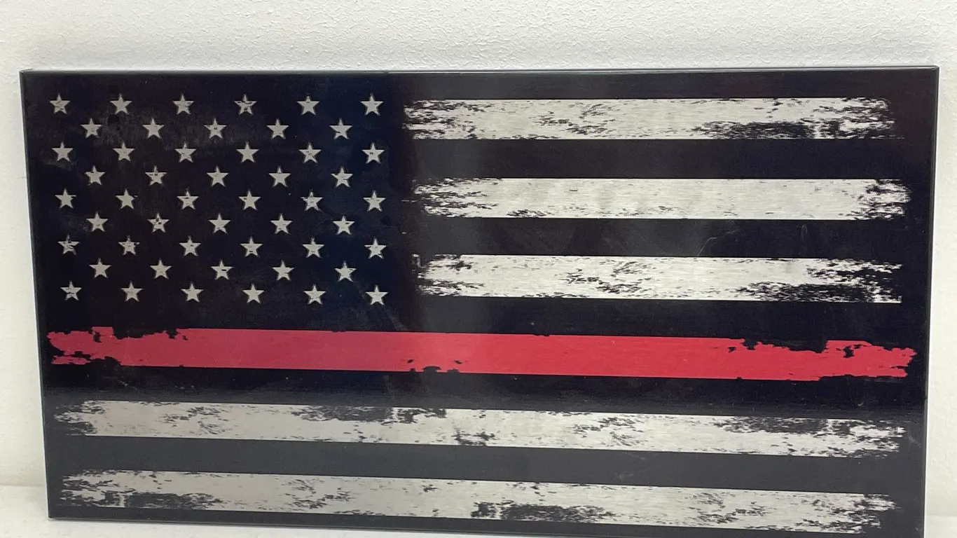 Beveled Edge Metal American Flag