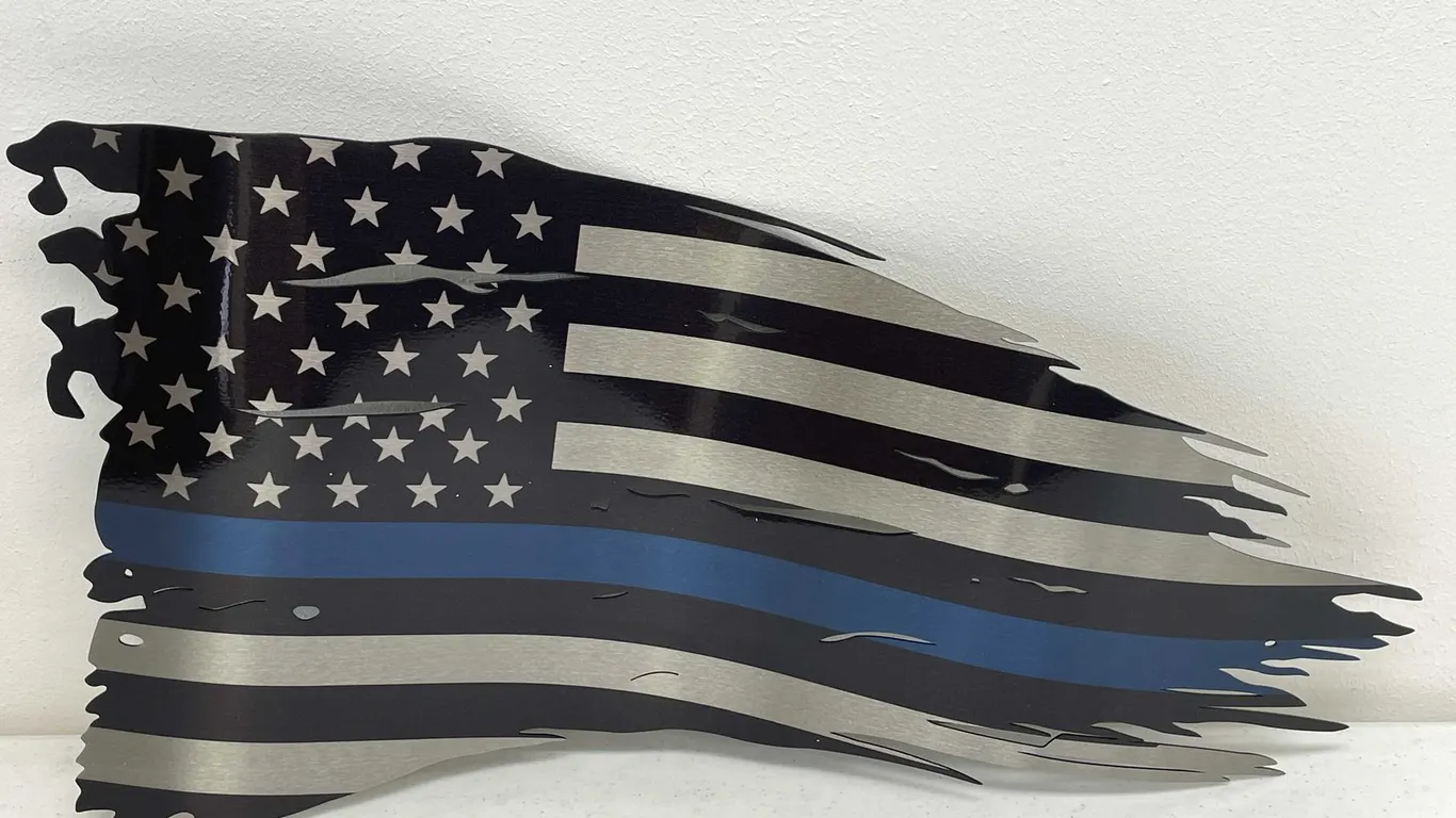 Metal Curved American Flag