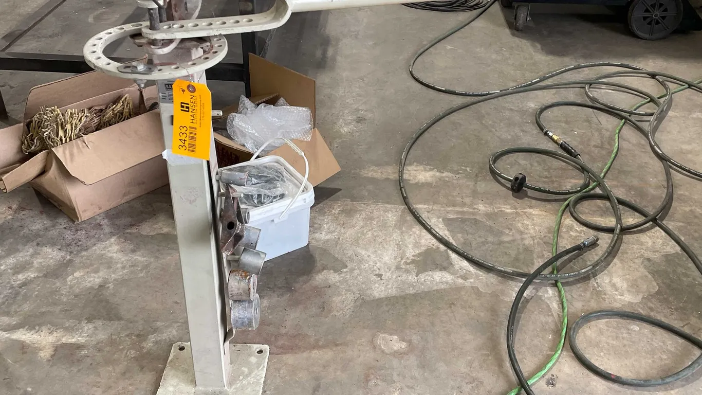 Compact Flat Bar Bender