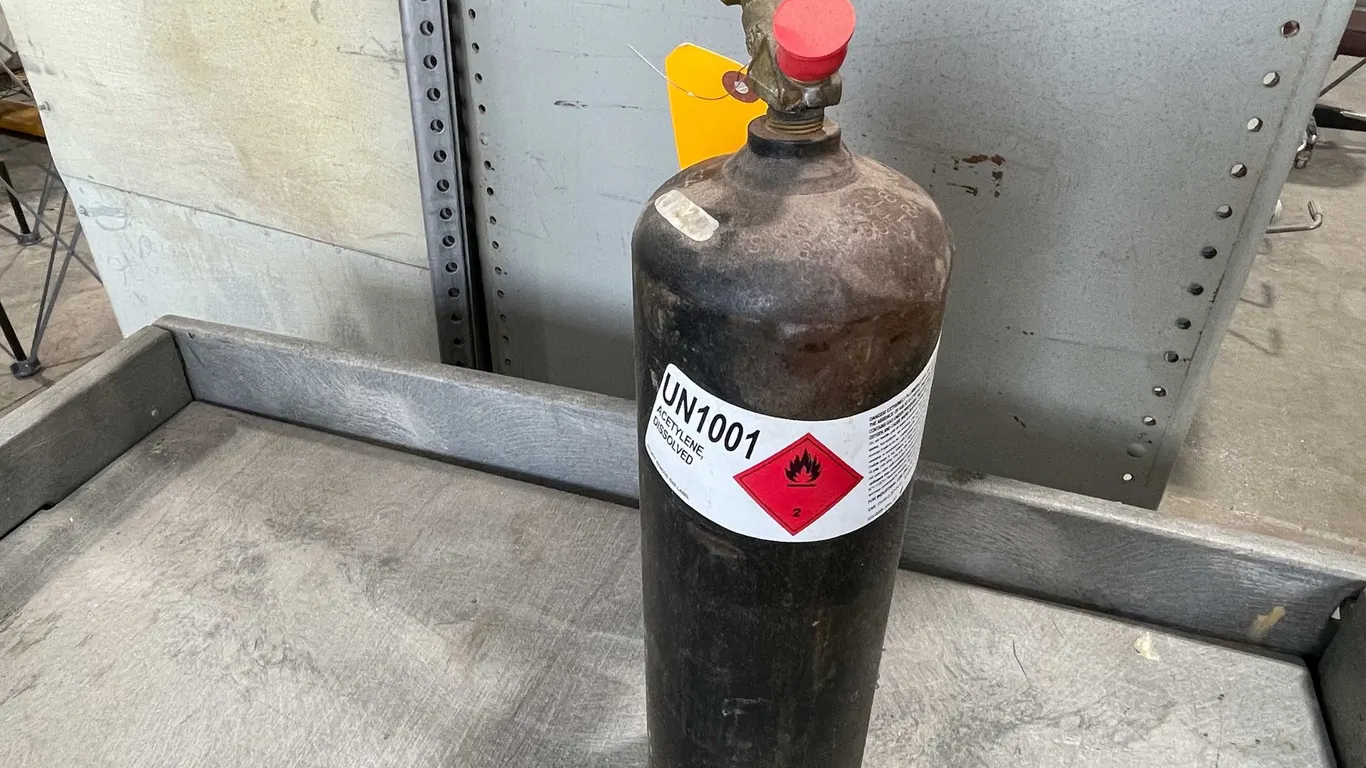 Acetylene Dissolved Tank