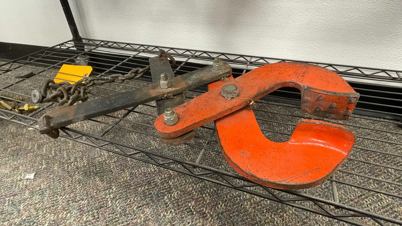 Heavy Duty Scissor-Type Pallet Puller