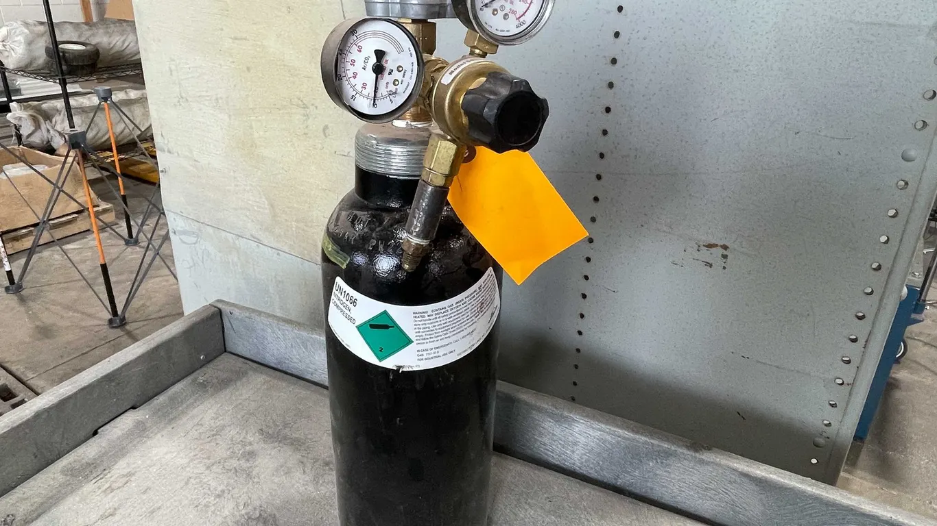 Nitrogen Compressed Tank