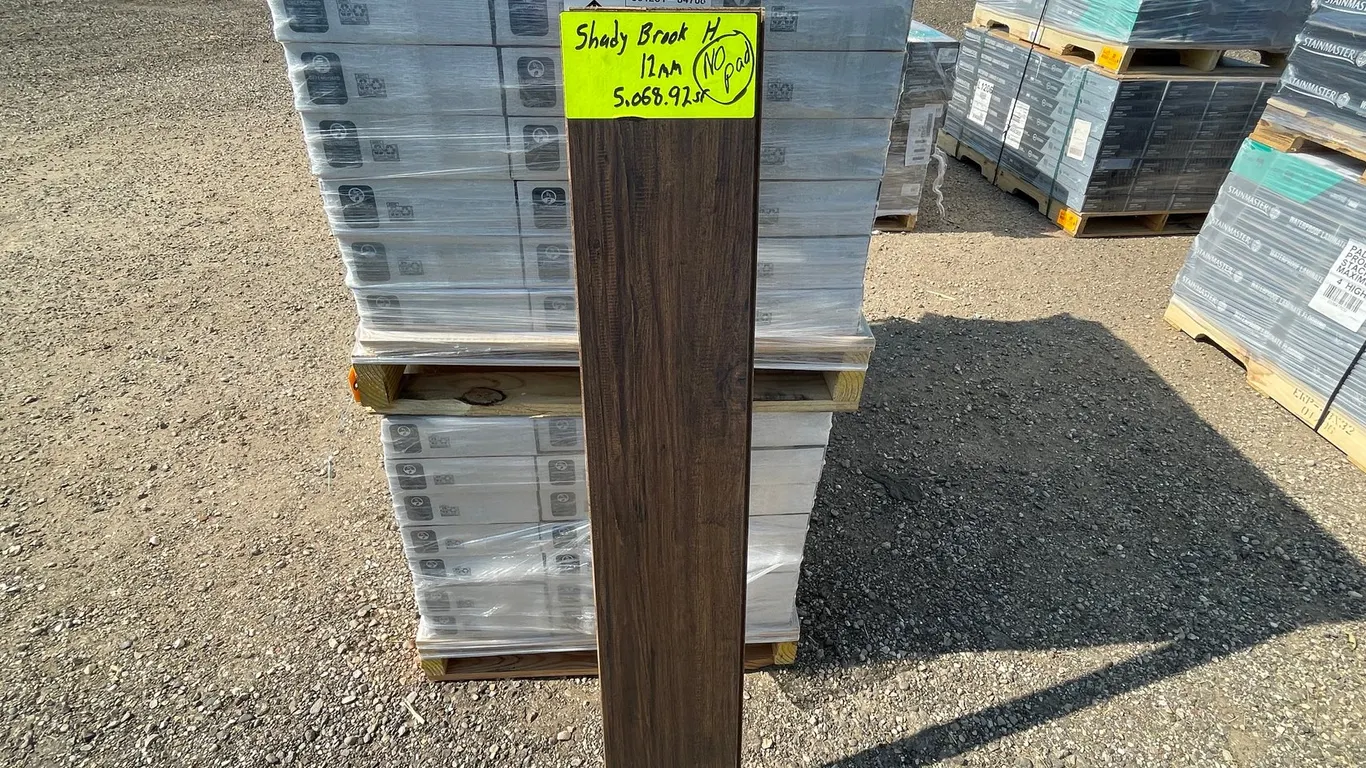 334.7 Sq. Ft. Styles SHADY BROOK HICKORY Laminate Flooring