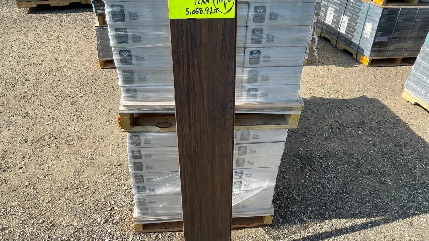 334.7 Sq. Ft. Styles SHADY BROOK HICKORY Laminate Flooring