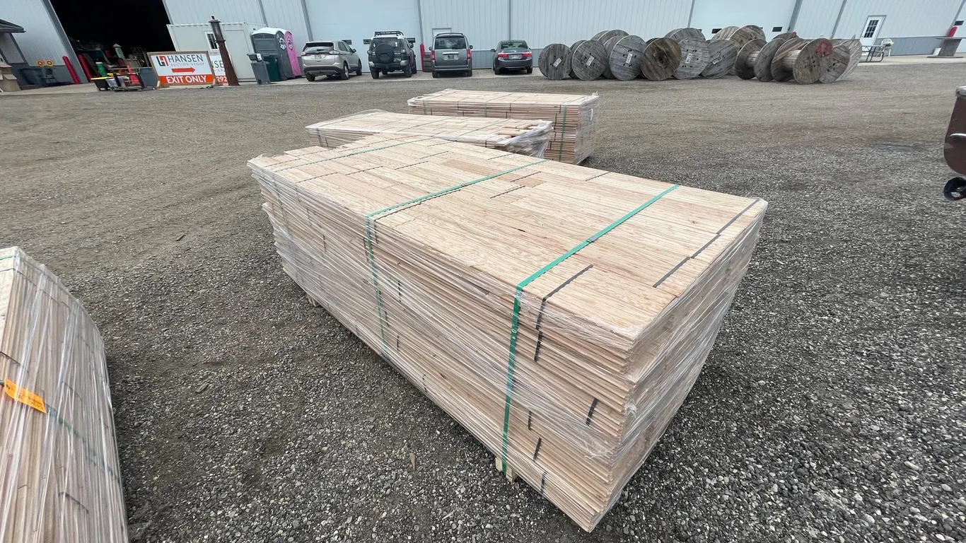 816 Square Feet of 4" Red Oak Flooring