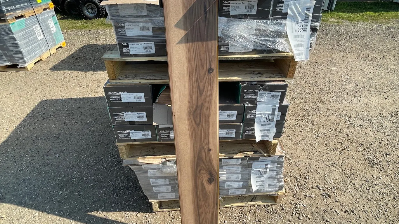 260.6 Sq. Ft. Stainmaster PetProtect CHELTENHAM HICKORY Waterproof Flooring