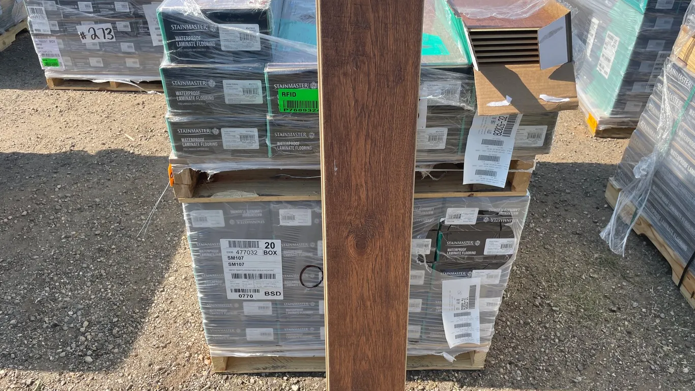 662.7 Sq. Ft. Stainmaster PetProtect OCALA HICKORY Oak Waterproof Flooring