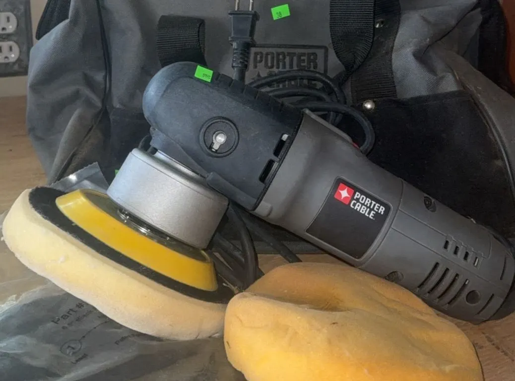 Porter Cable 6-Inch Variable Speed Polisher with Pads and Carry Bag