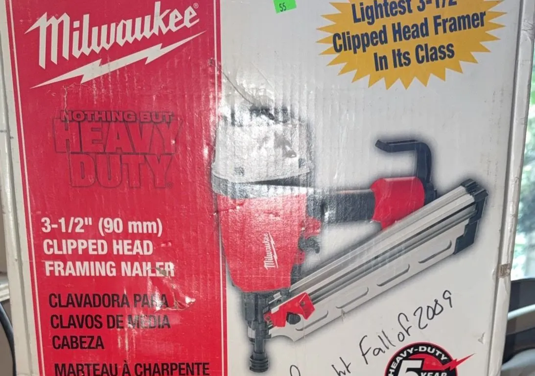 Milwaukee 7110-20 3-1/2" Clipped Head Framing Nailer