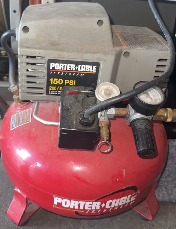 Porter-Cable Jetstream 6 Gallon 150 PSI Air Compressor Model CPFAC2600P
