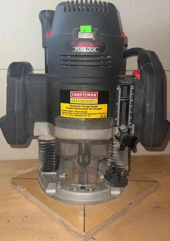 Craftsman Professional 15A Electronic Plunge Router Model 315.264070