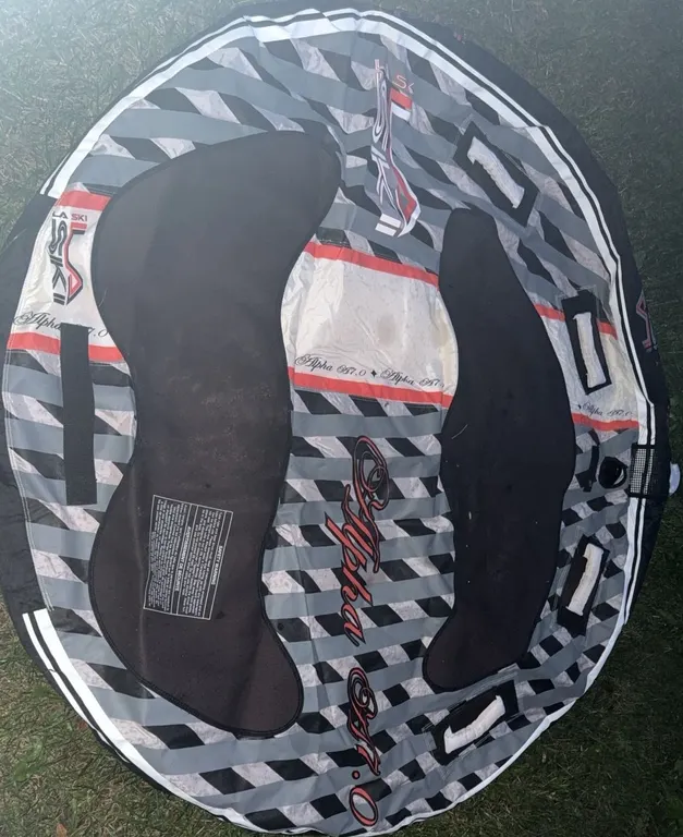 LA Ski Alpha 67.0 Inflatable Towable Water Tube