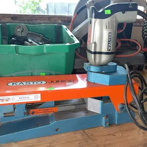 Kasto Junior Metal Cutting Bandsaw. The green tub is not included in this lot.