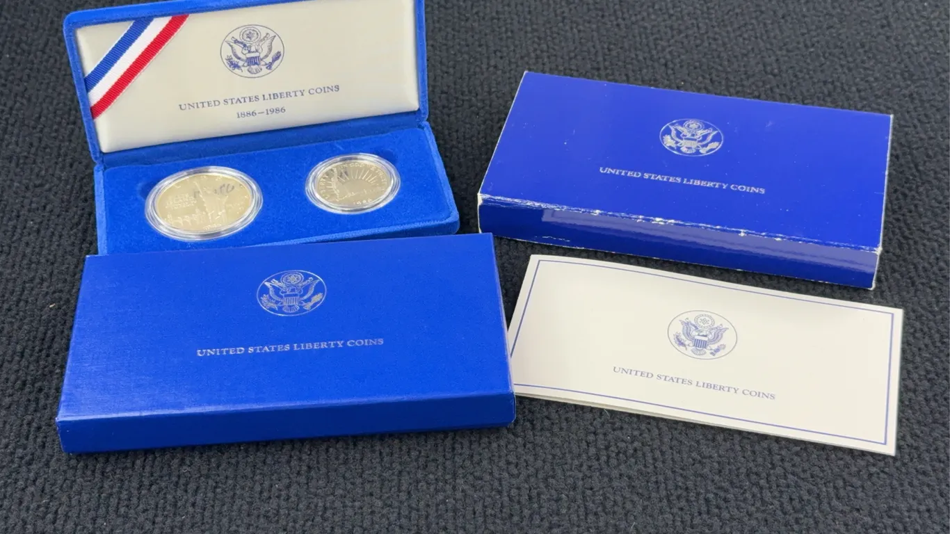 1986 Liberty Coin Set, Silver Dollar & Clad Half Dollar, San Francisco Mint, United States Mint