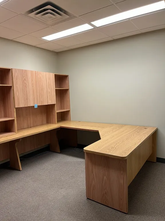 oak finish modular office desk 9’5”x8’9”, upper hutch and shelves 8’5”x15”x51”