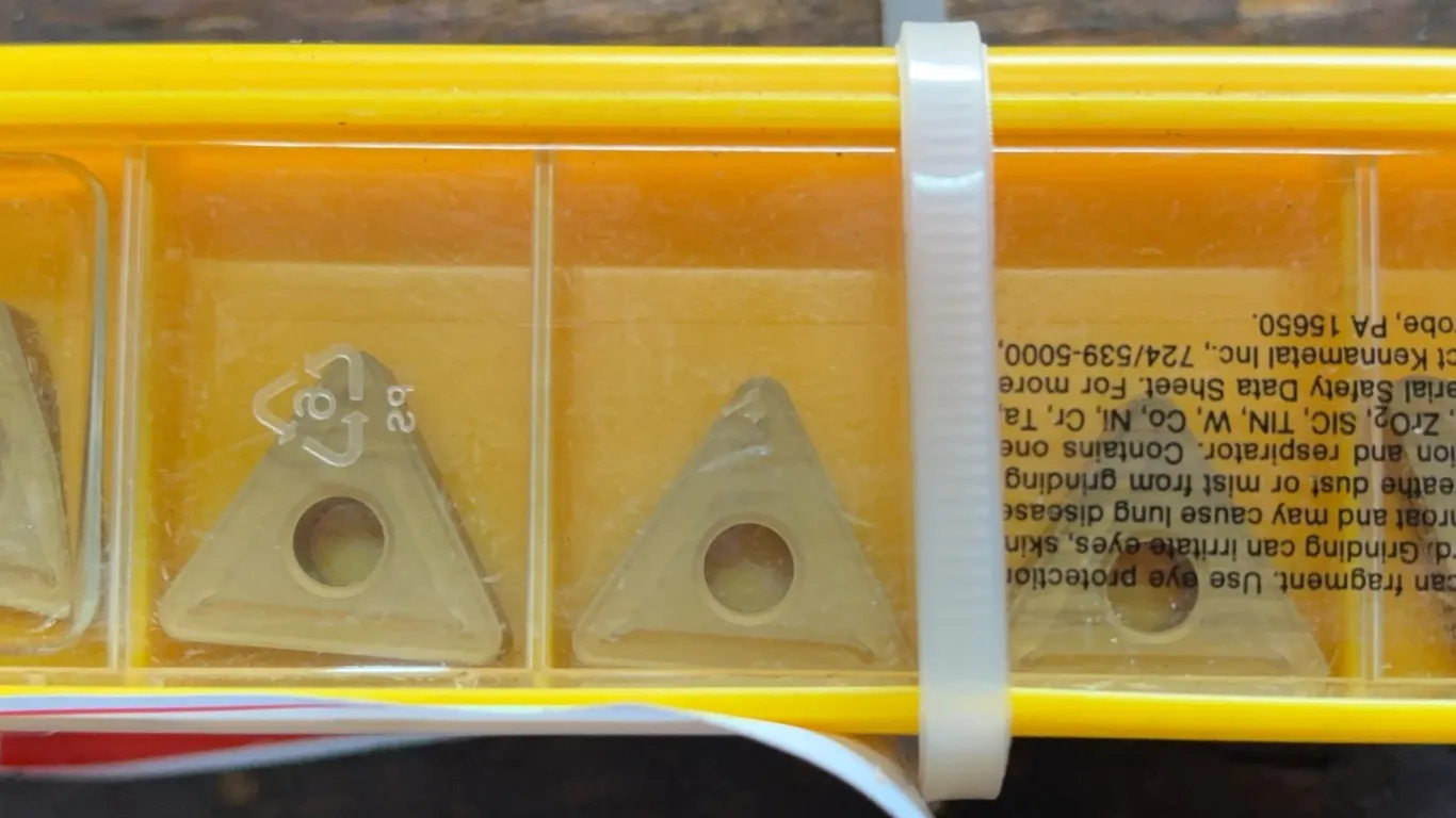Kennametal Triangle Carbide Turning Inserts TNMG 220416 - 3 Packs