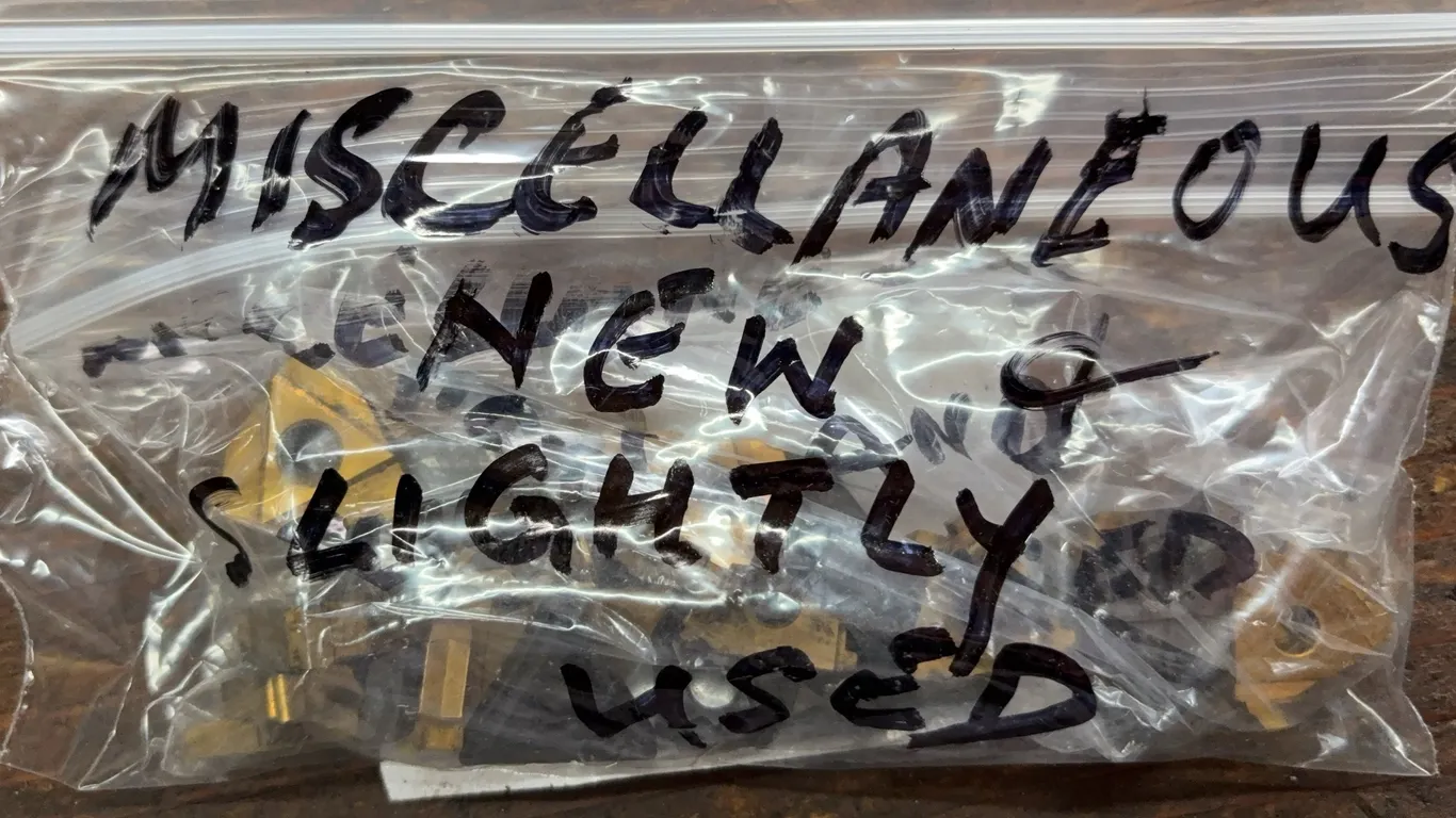 Large Lot of Miscellaneous Carbide Turning Inserts