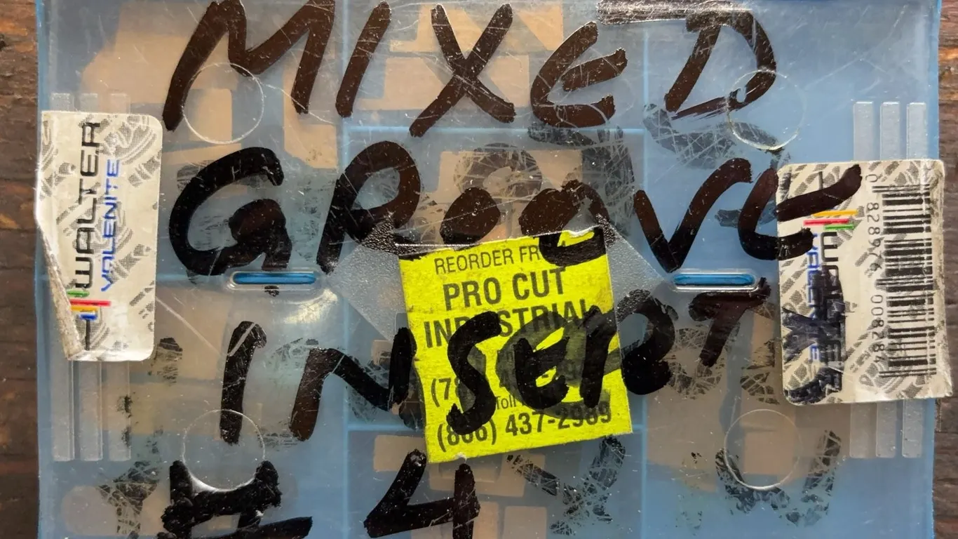Grooving Inserts, Mixed Lot