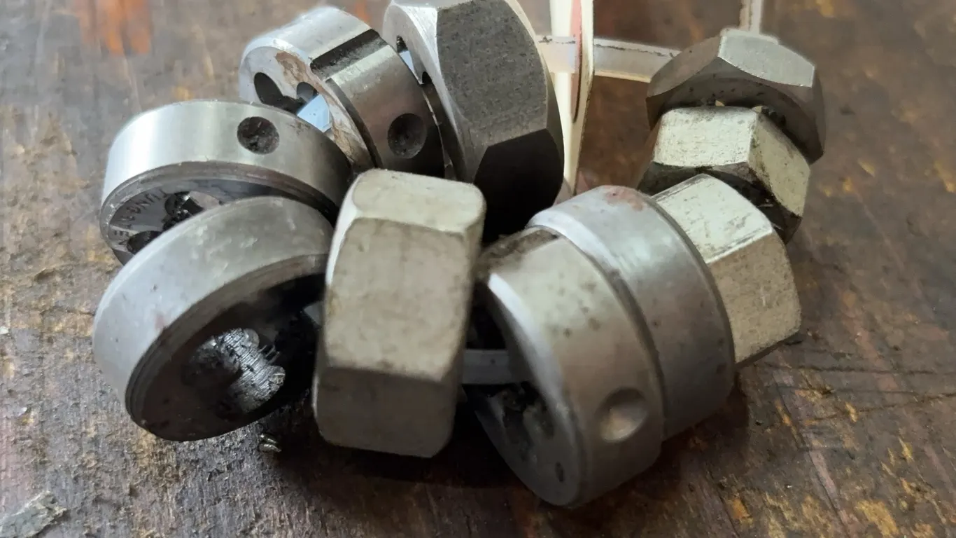 Lot of Thread Repair Rethreading Dies, Mixed Sizes