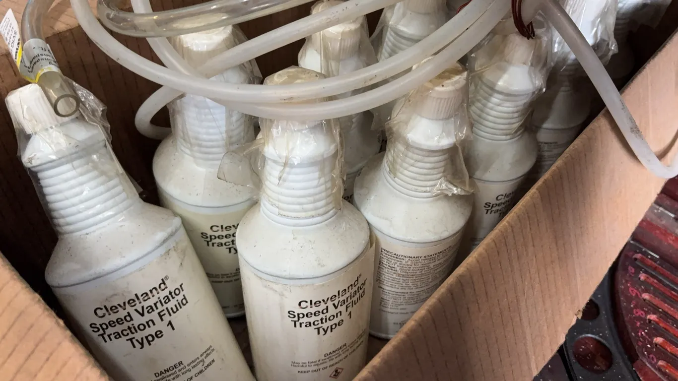 Cleveland Speed Variator Traction Fluid Type 1 Lot