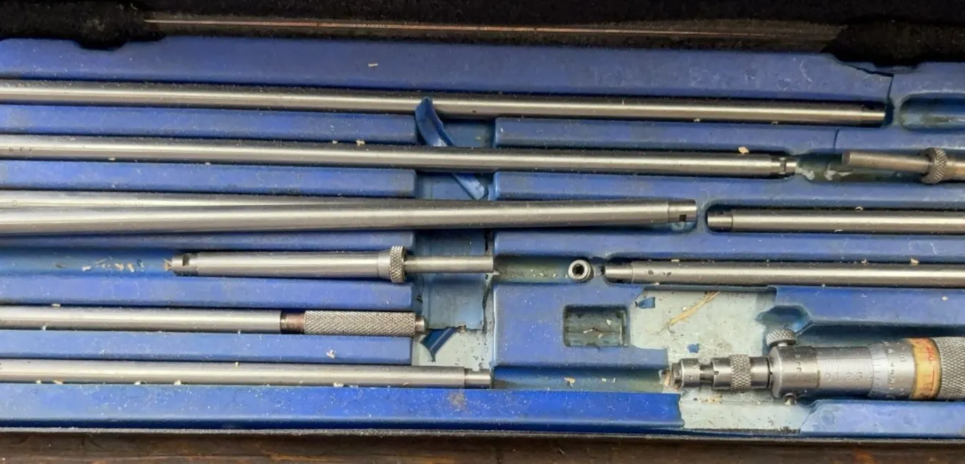 M&W Inside Micrometer Set with Extension Rods & Case