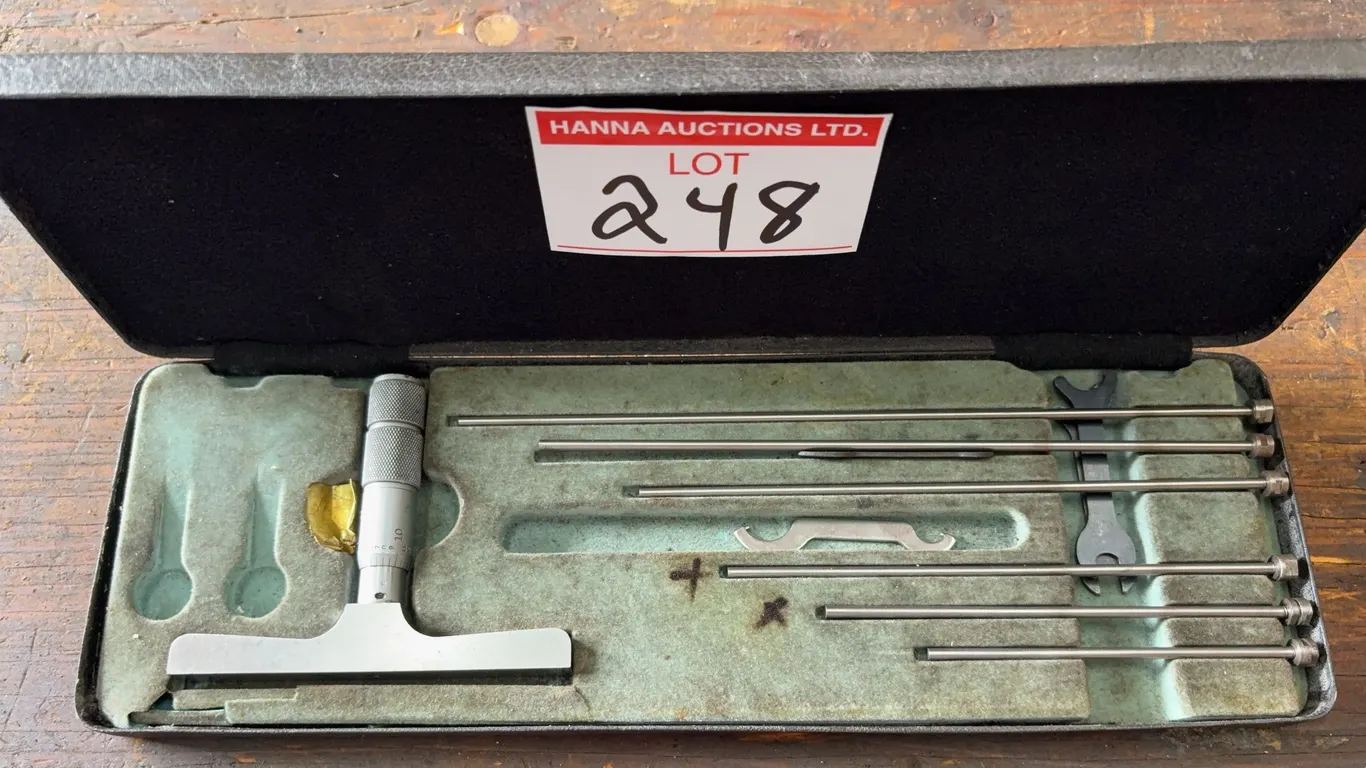 Moore & Wright Depth Gauge Micrometer Set in Case
