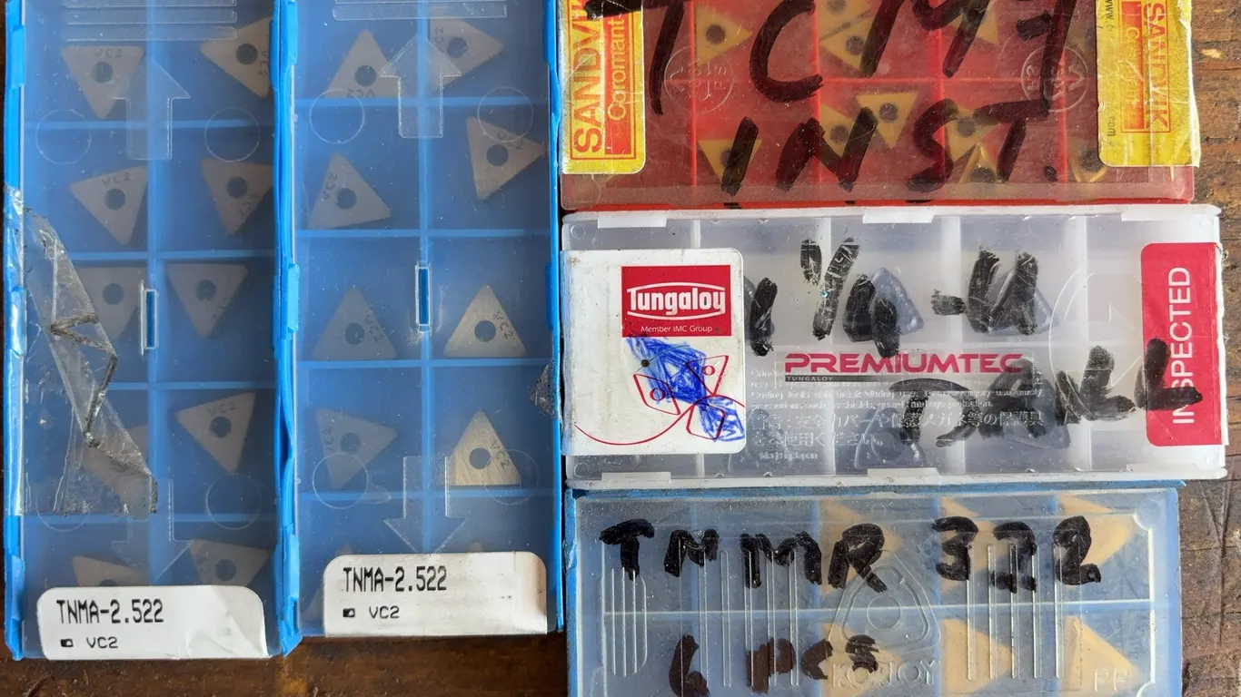 Assorted Carbide Turning Insert Lot (Sandvik, Tungaloy & Kennametal)