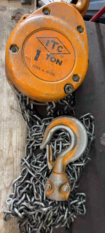 ITC 1 Ton Manual Chain Hoist Chain Block w/ Hook & Load Chain