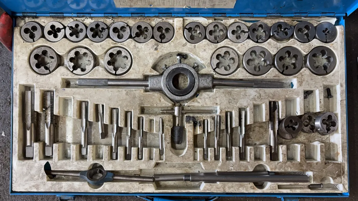 HSP Machine 45-Piece SAE Tap & Die Set NC NF Pipe Thread Kit w/ Case