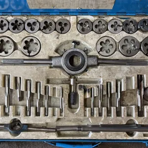 HSP Machine 45-Piece SAE Tap & Die Set NC NF Pipe Thread Kit w/ Case