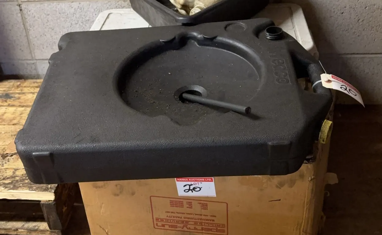 Mixed Storage & Miscellaneous Lot