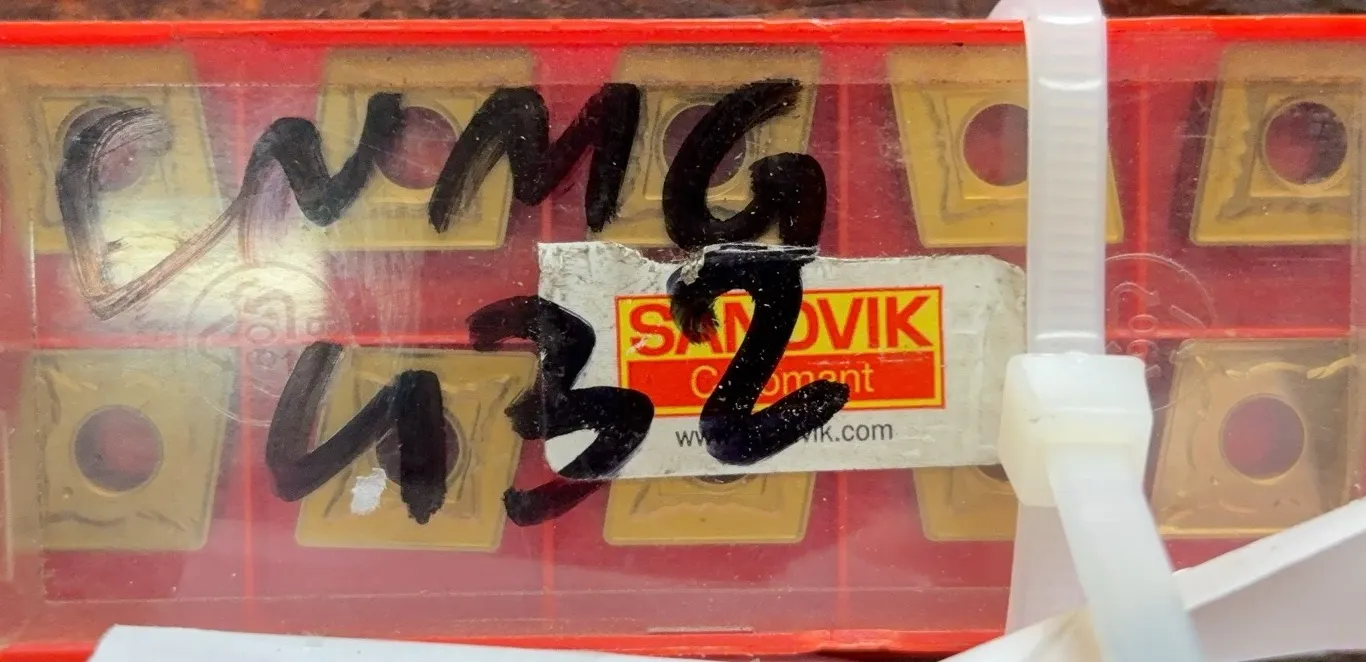 Sandvik Coromant CNMG432-MR 4015 Carbide Turning Inserts - 2 Packs