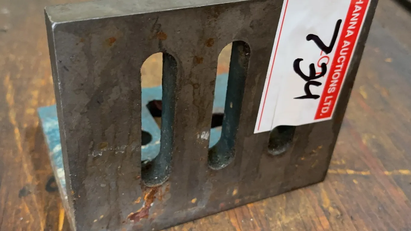 Precision Cast Iron Angle Plate with Slotted Mounting Faces