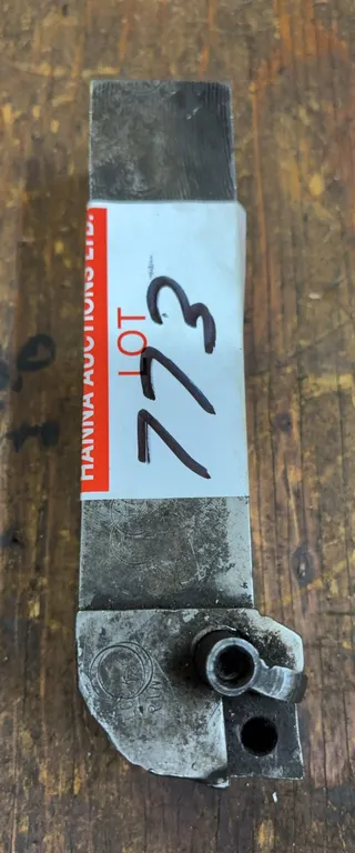 DCLNR-246E Indexable Lathe Turning Tool Holder for CNMG Inserts