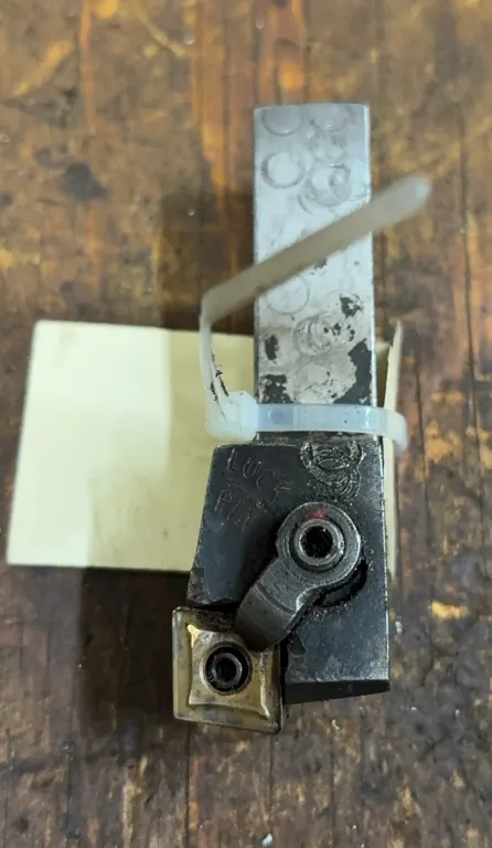 Indexable Carbide Turning Tool Holder w/ Square Insert