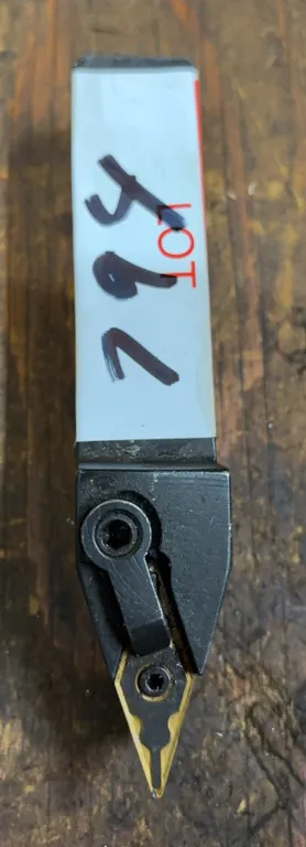 Valenite MVVNN-16-4D Indexable Carbide Turning Tool Holder
