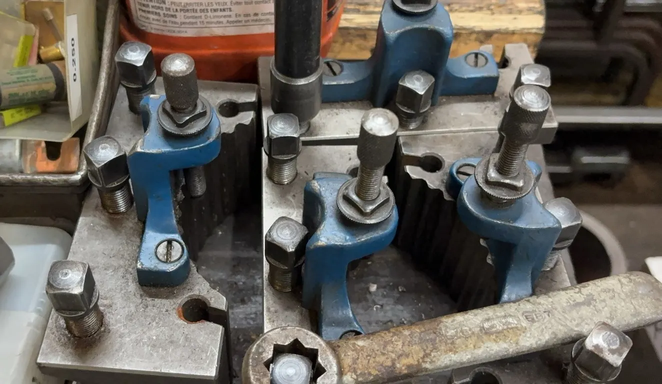 Quick Change Lathe Tool Post with Multiple Tool Holders