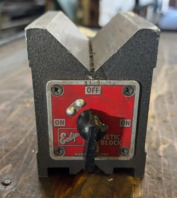 Eclipse Magnetic V-Block, Made in England, On/Off Switchable Magnet Type